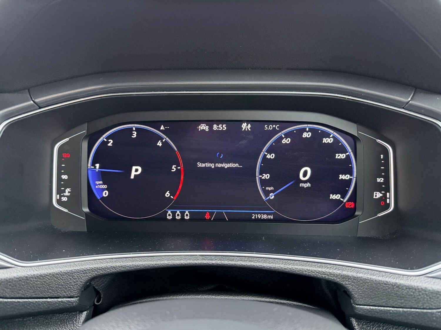 Used Volkswagen T-Roc 2021 for sale - 77537227: Photo 22