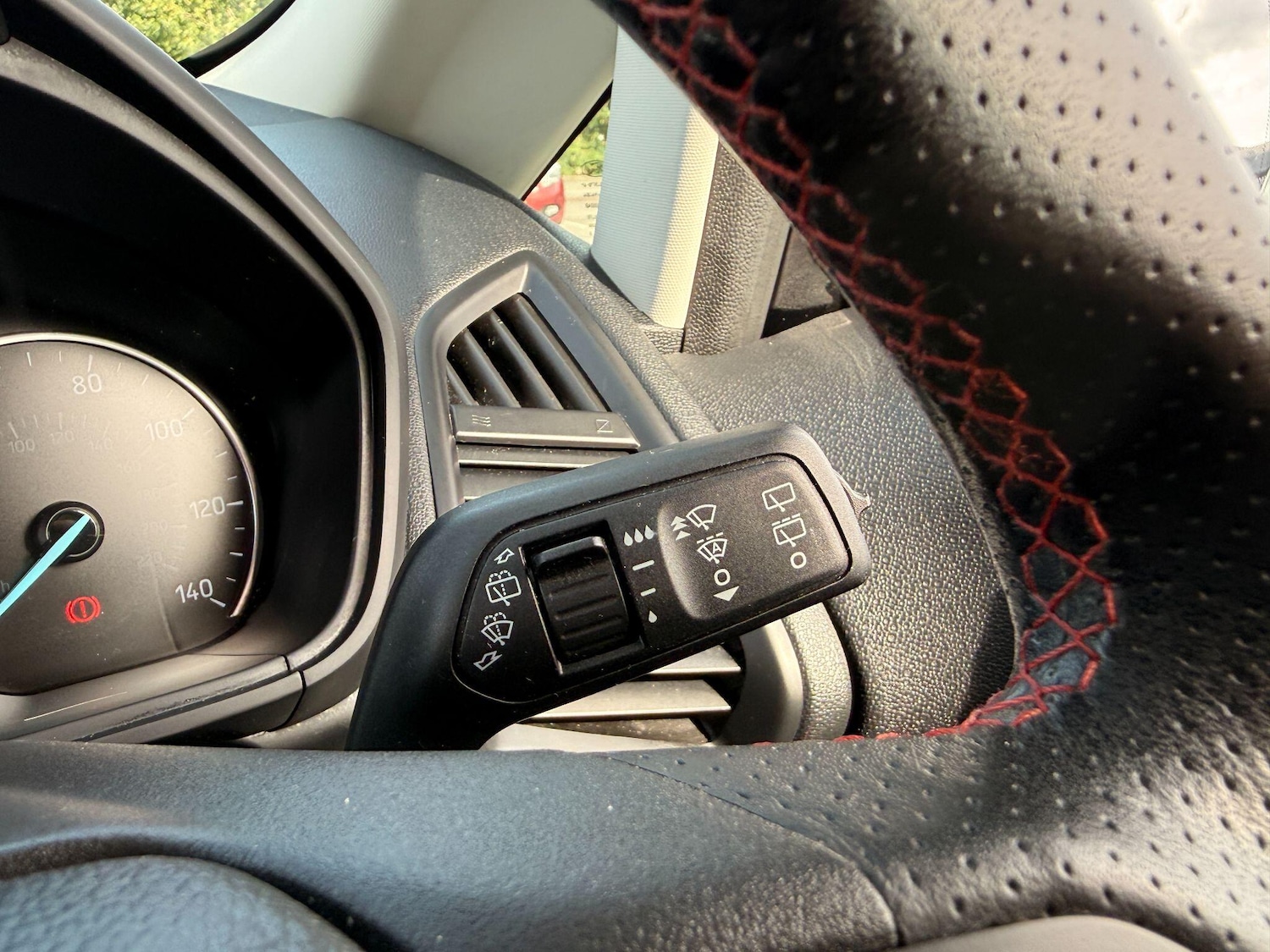 Used Ford Ecosport 2018 for sale - 76433401: Photo 15