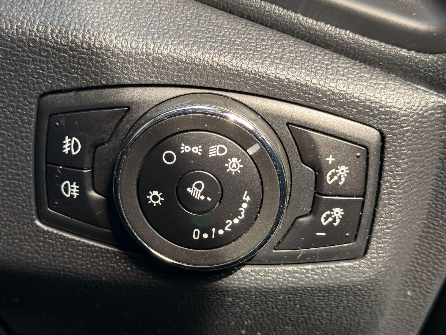 Used Ford Ecosport 2018 for sale - 76433401: Photo 18