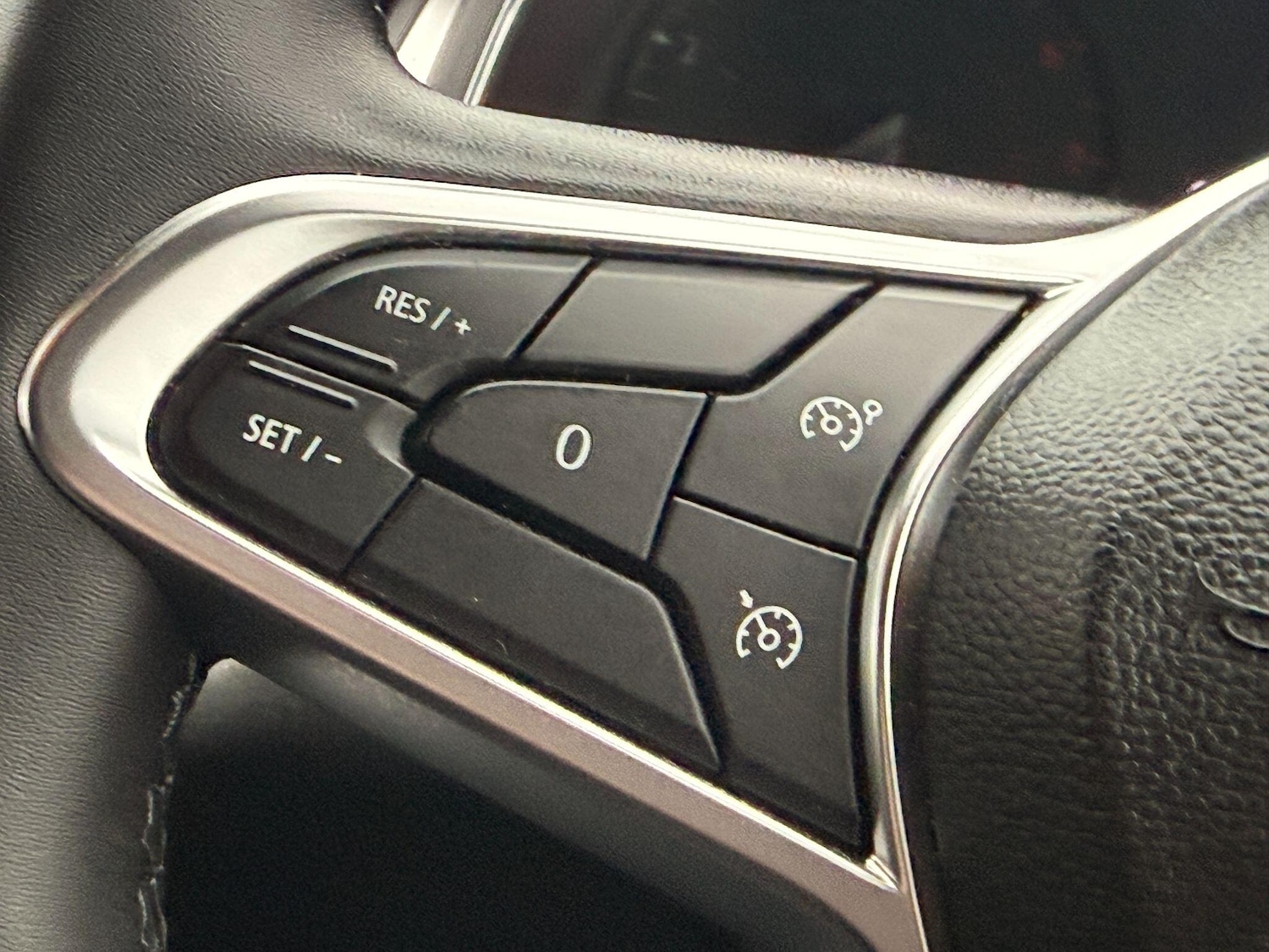 Used Renault Captur for sale - 77710230: Photo 14