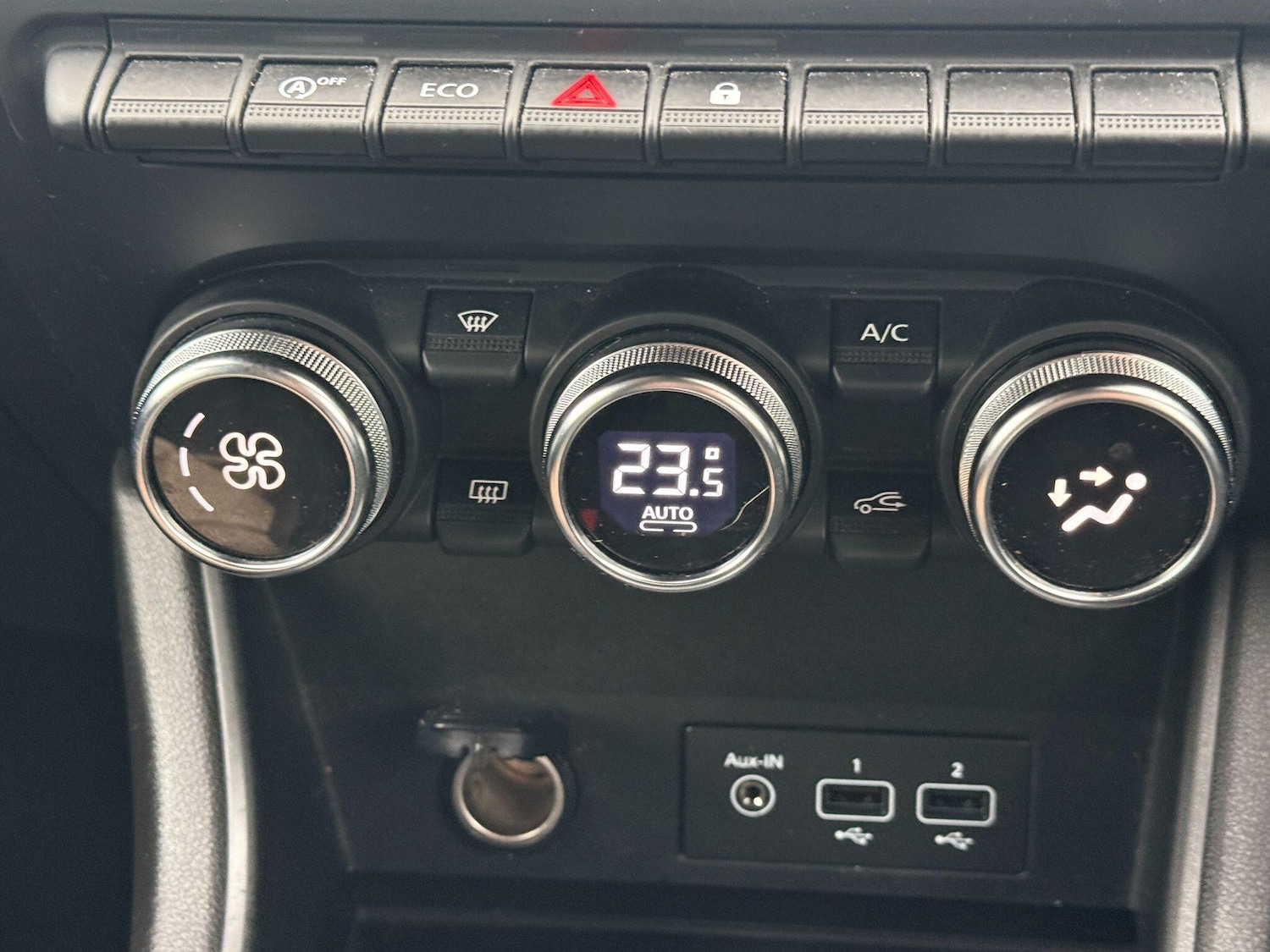 Used Renault Captur for sale - 77710230: Photo 18