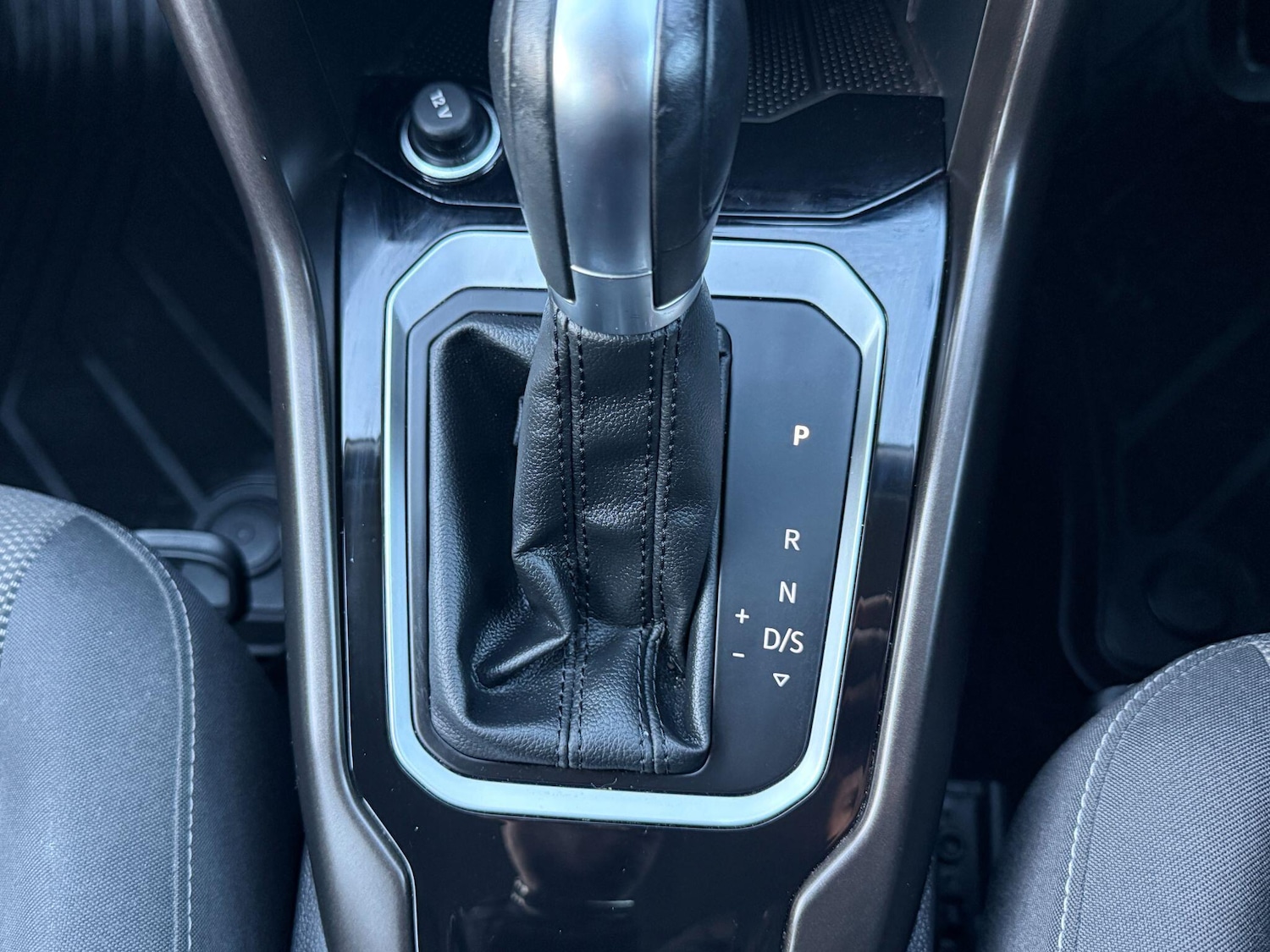 Used Volkswagen T-Roc 2019 for sale - 77214796: Photo 10