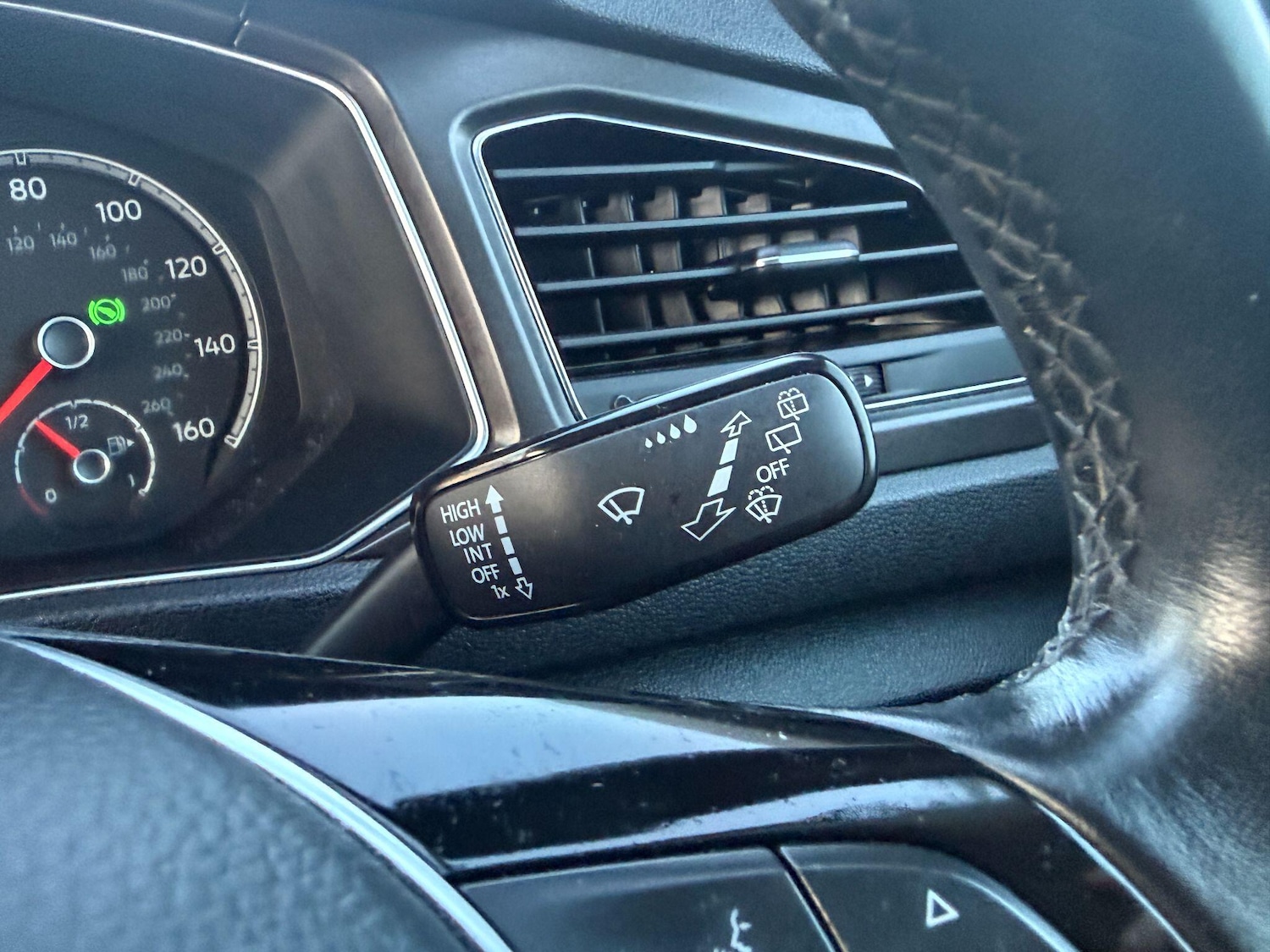 Used Volkswagen T-Roc 2019 for sale - 77214796: Photo 16