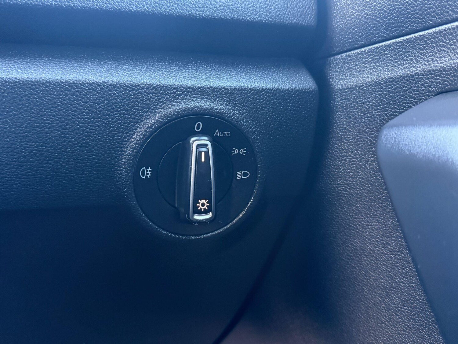 Used Volkswagen T-Roc 2019 for sale - 77214796: Photo 19