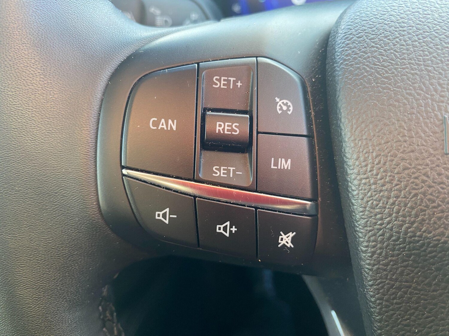 Used Ford Focus 2023 for sale - 76936380: Photo 19