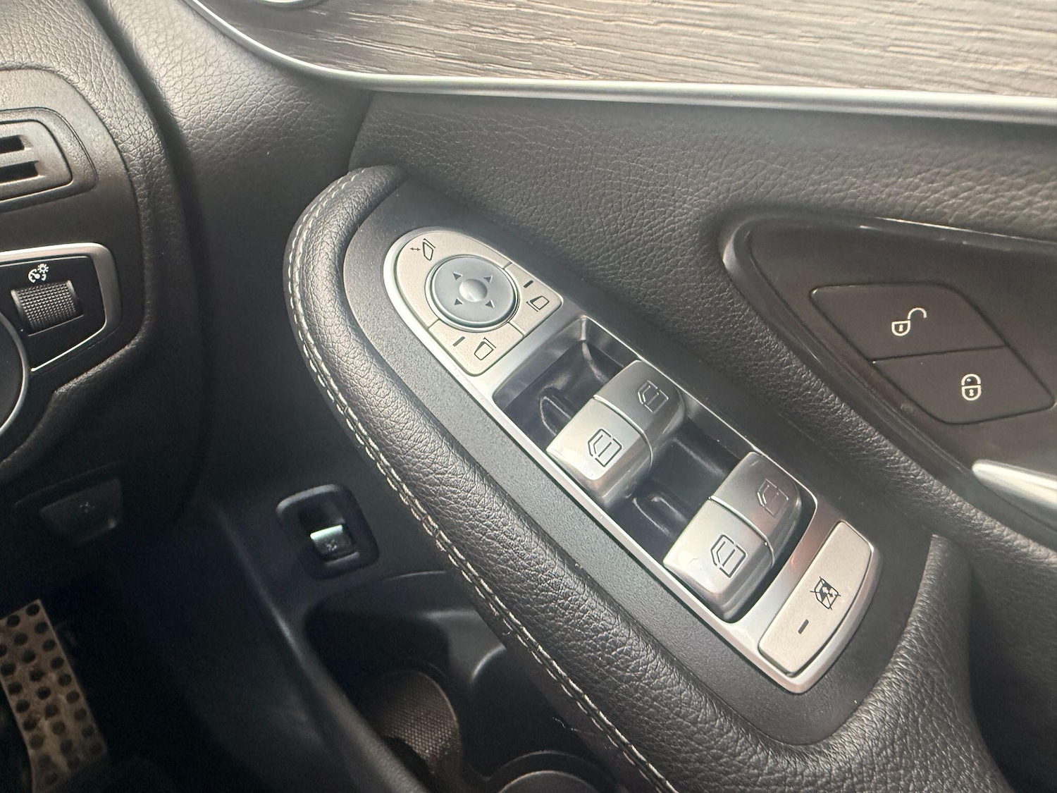 Used Mercedes-Benz GLC 2021 for sale - 76512564: Photo 24