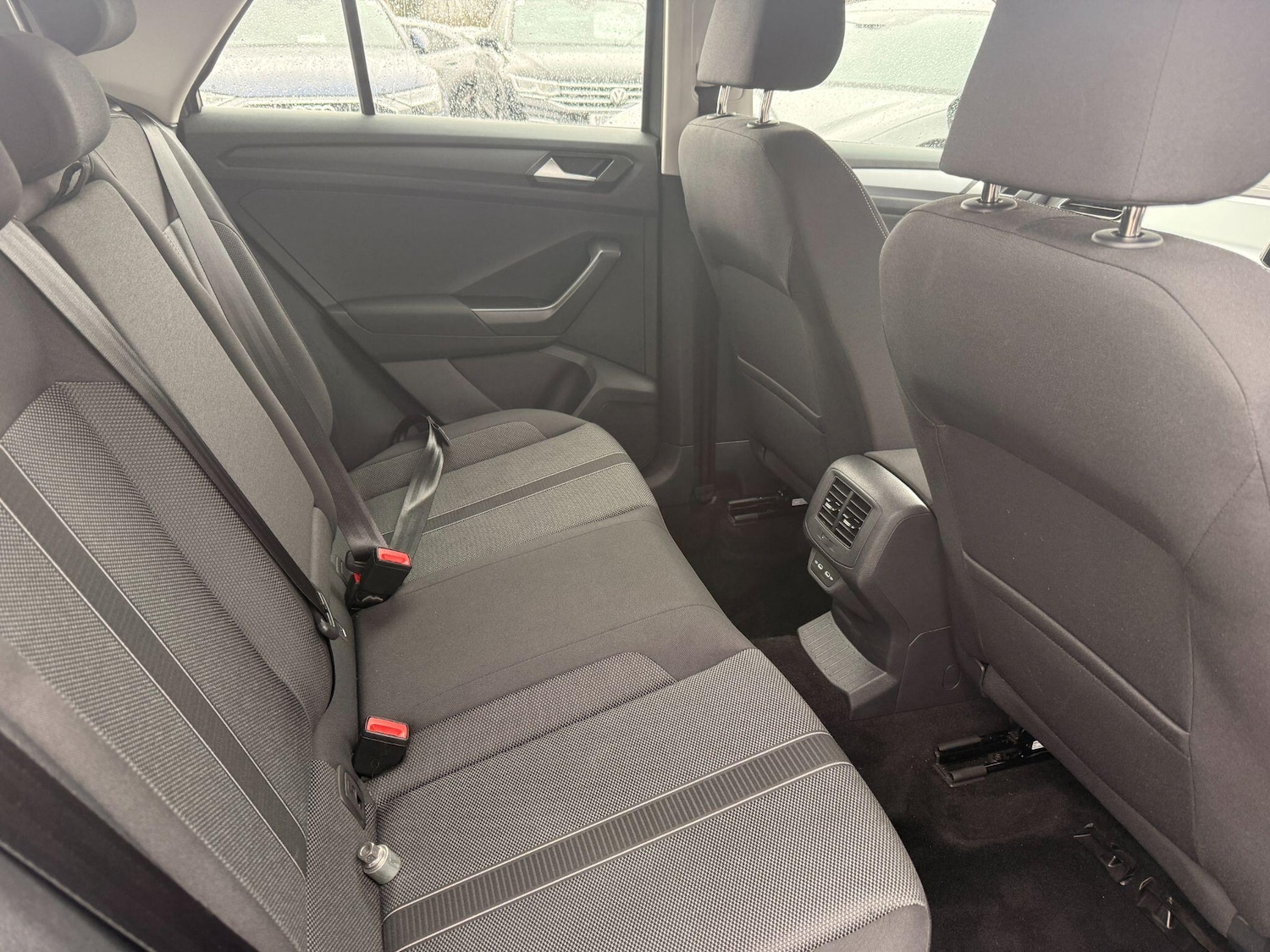 Used Volkswagen T-Roc 2023 for sale - 77709948: Photo 11