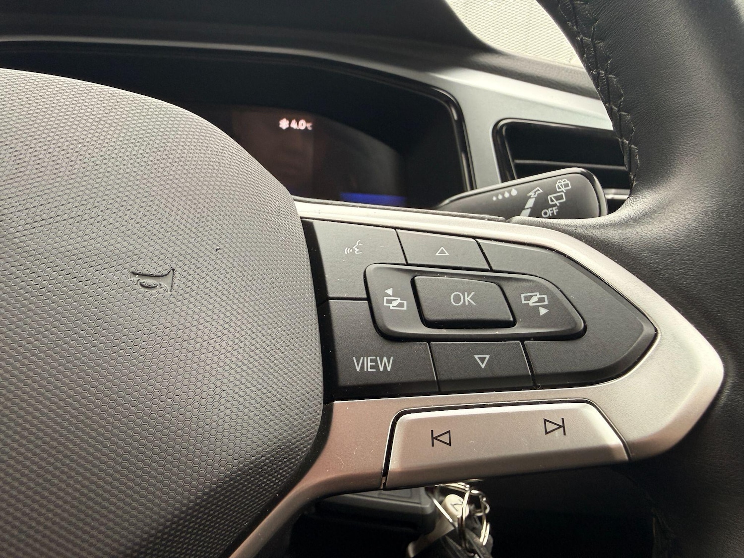 Used Volkswagen T-Roc 2023 for sale - 77709948: Photo 12