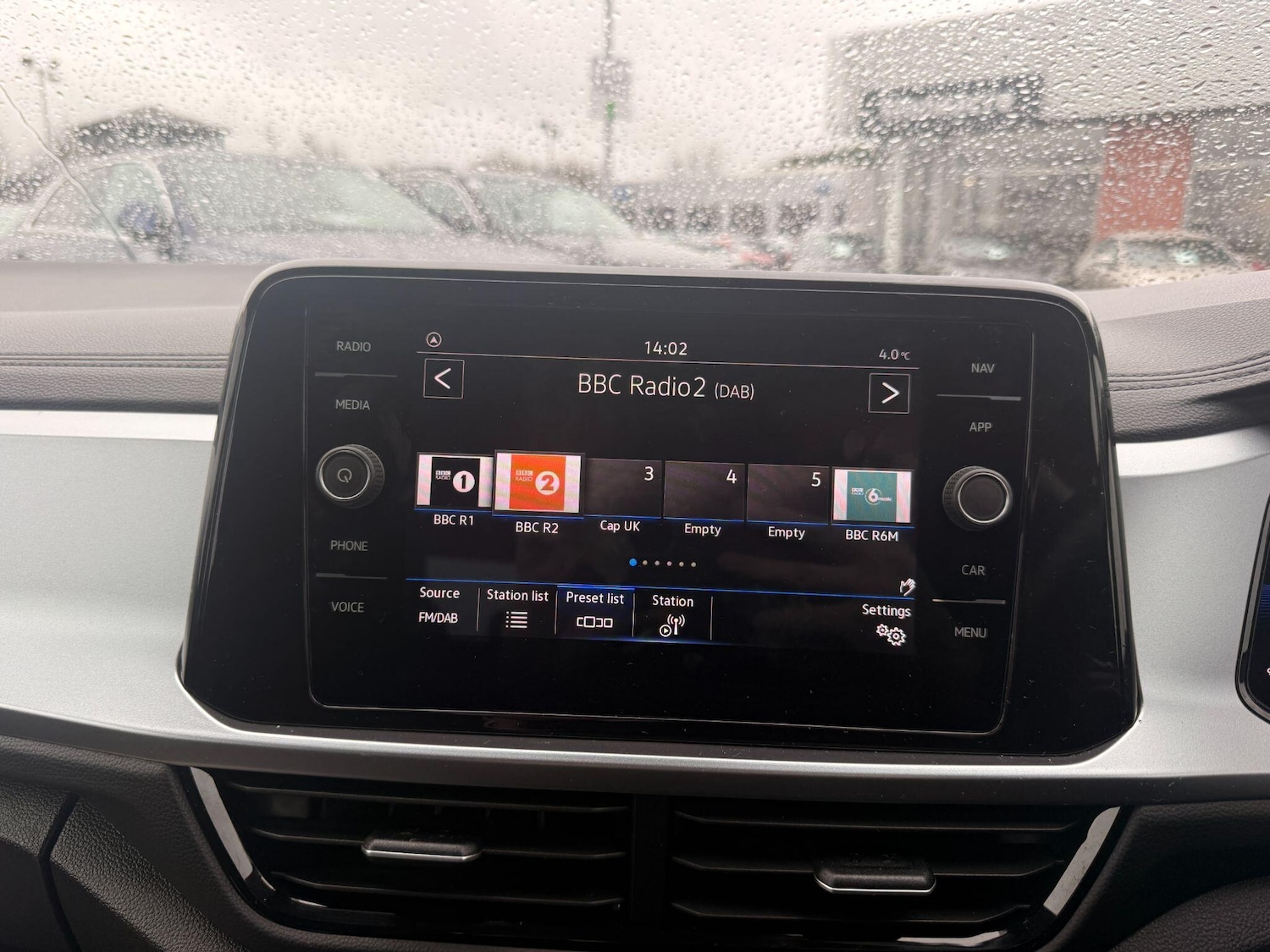 Used Volkswagen T-Roc 2023 for sale - 77709948: Photo 22