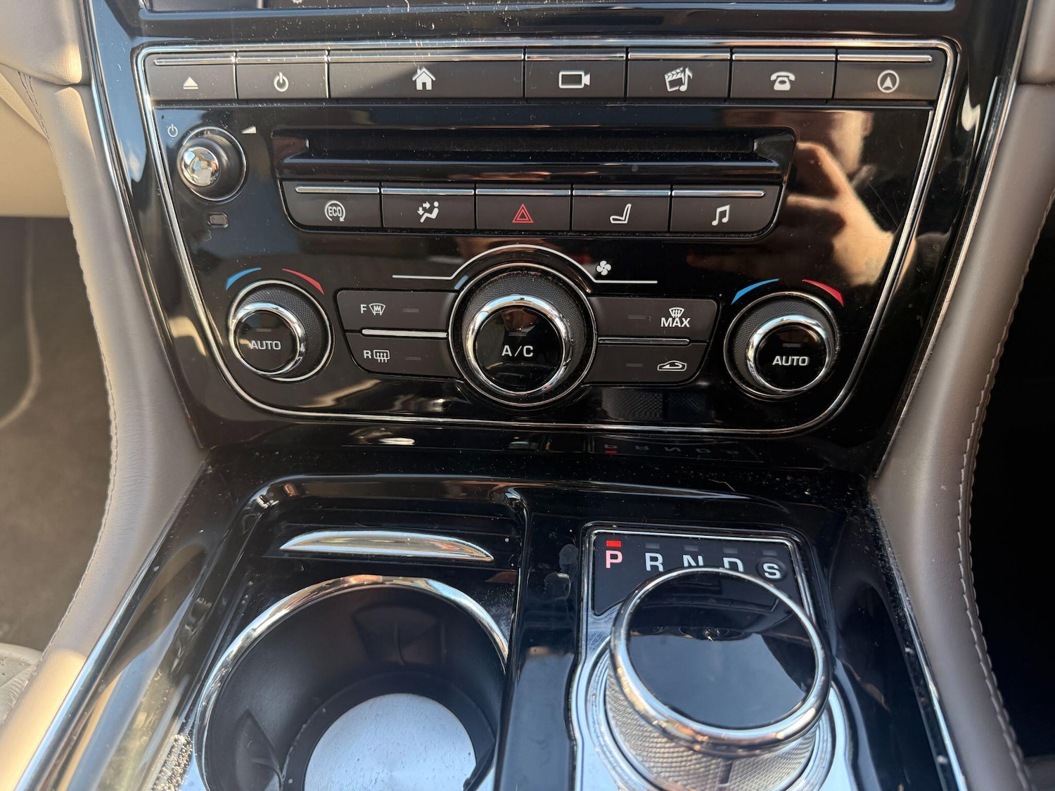 Used Jaguar XJ 2016 for sale - 76484421: Photo 11