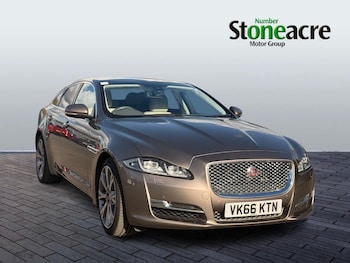Used Jaguar XJ 2016 for sale - 76484421: Photo