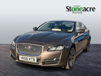 Used Jaguar XJ 2016 for sale - 76484421: Photo