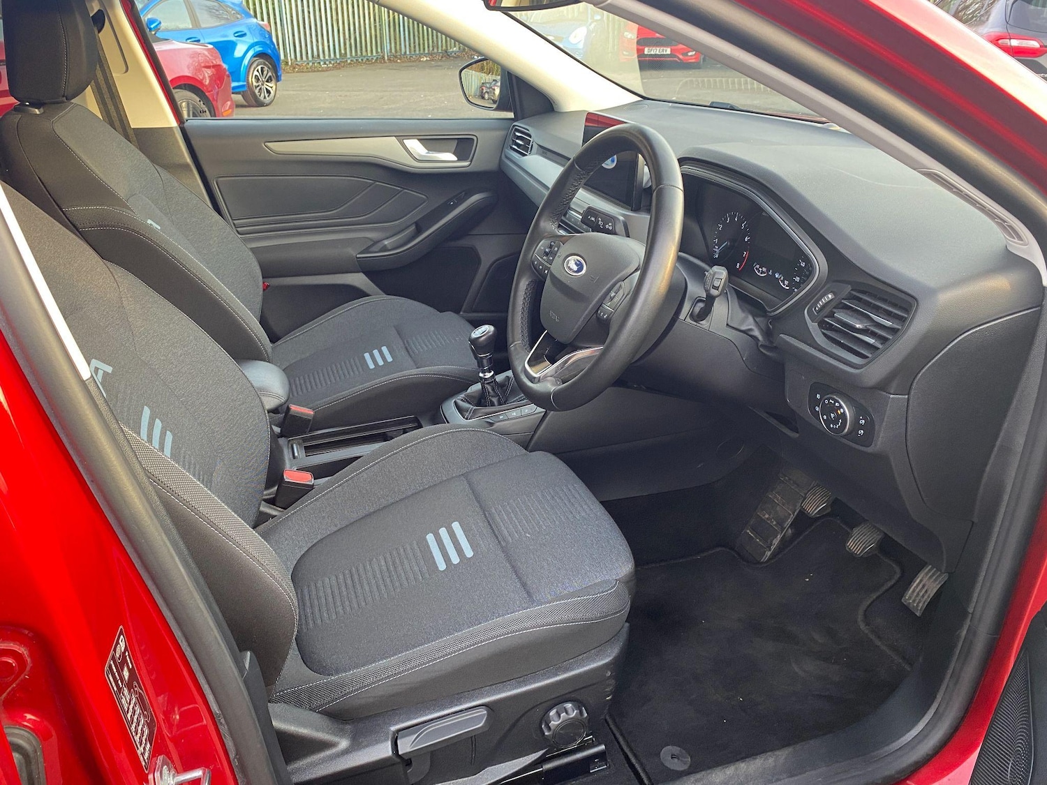 Used Ford Focus 2022 for sale - 76936382: Photo 11