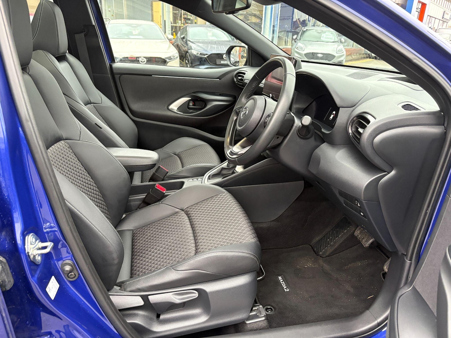 Used Mazda Mazda2 HYBRID 2024 for sale - 76995218: Photo 9