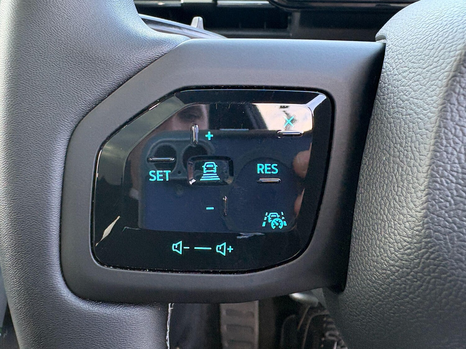 Used Ford Explorer 2025 for sale - 77710266: Photo 13