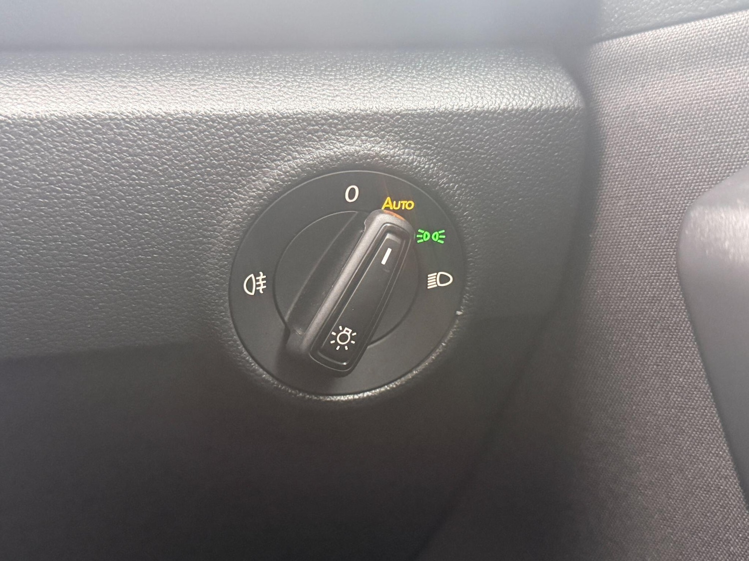 Used Volkswagen T-Roc 2022 for sale - 77175110: Photo 14