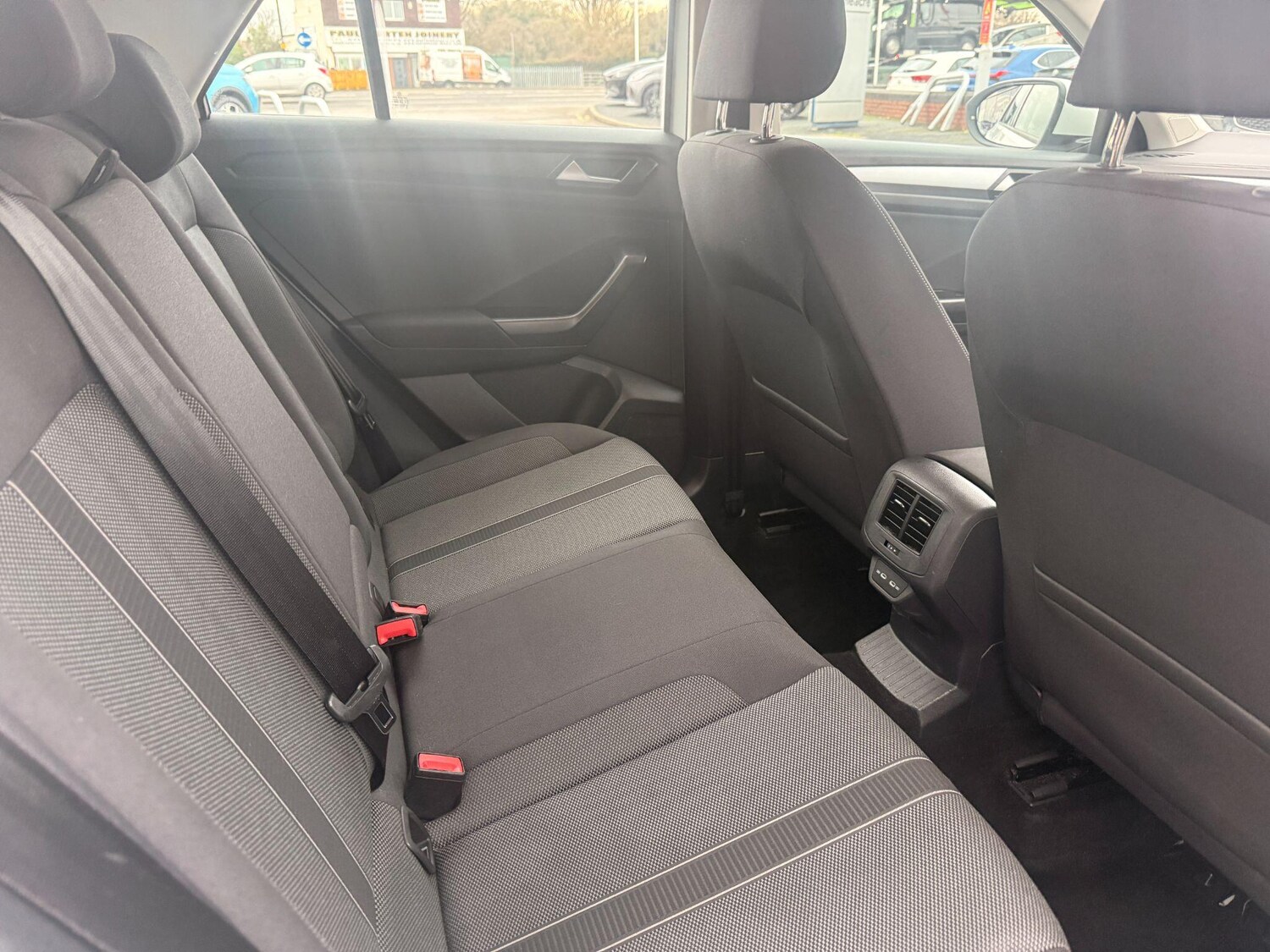 Used Volkswagen T-Roc for sale - 77496152: Photo 12