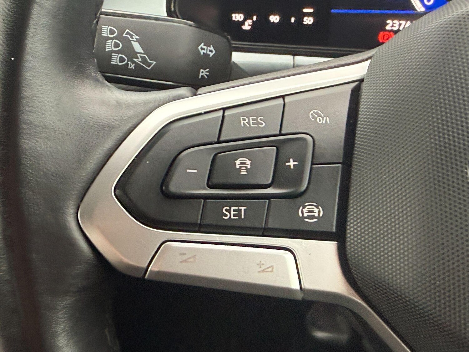 Used Volkswagen T-Roc for sale - 77496152: Photo 18