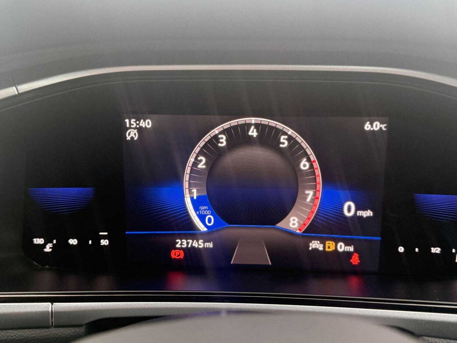 Used Volkswagen T-Roc for sale - 77496152: Photo 24