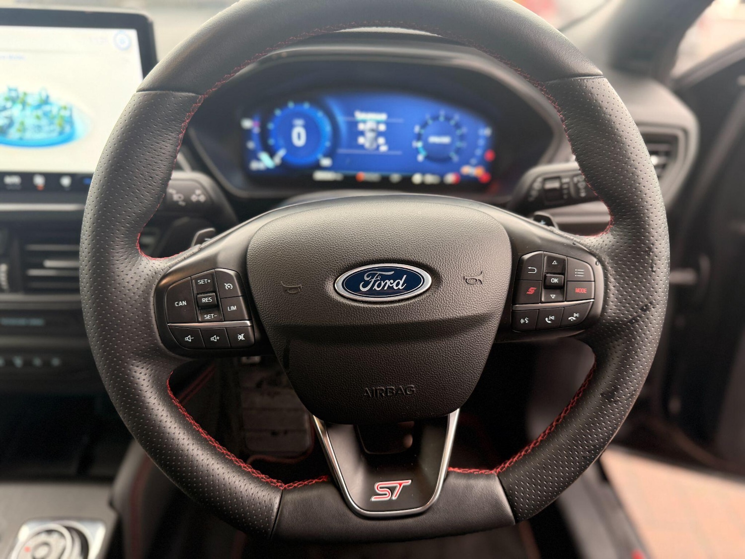 Used Ford Focus 2022 for sale - 76952405: Photo 30