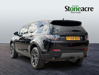 Used Land Rover Discovery Sport 2019 for sale - 75696598: Photo