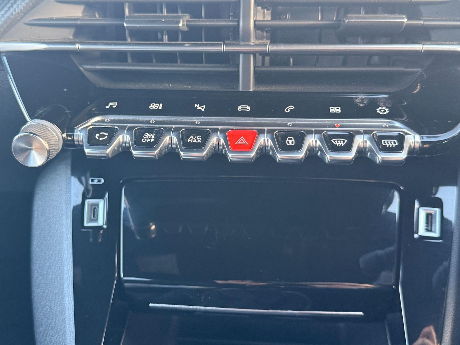 Used Peugeot 208 2023 for sale - 76537937: Photo 22