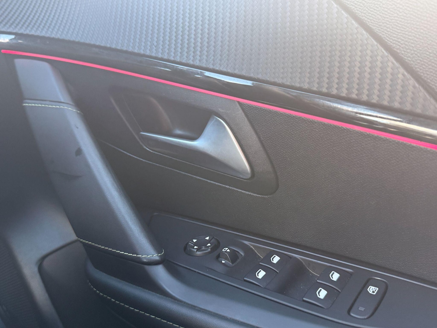 Used Peugeot 208 2023 for sale - 76537937: Photo 23