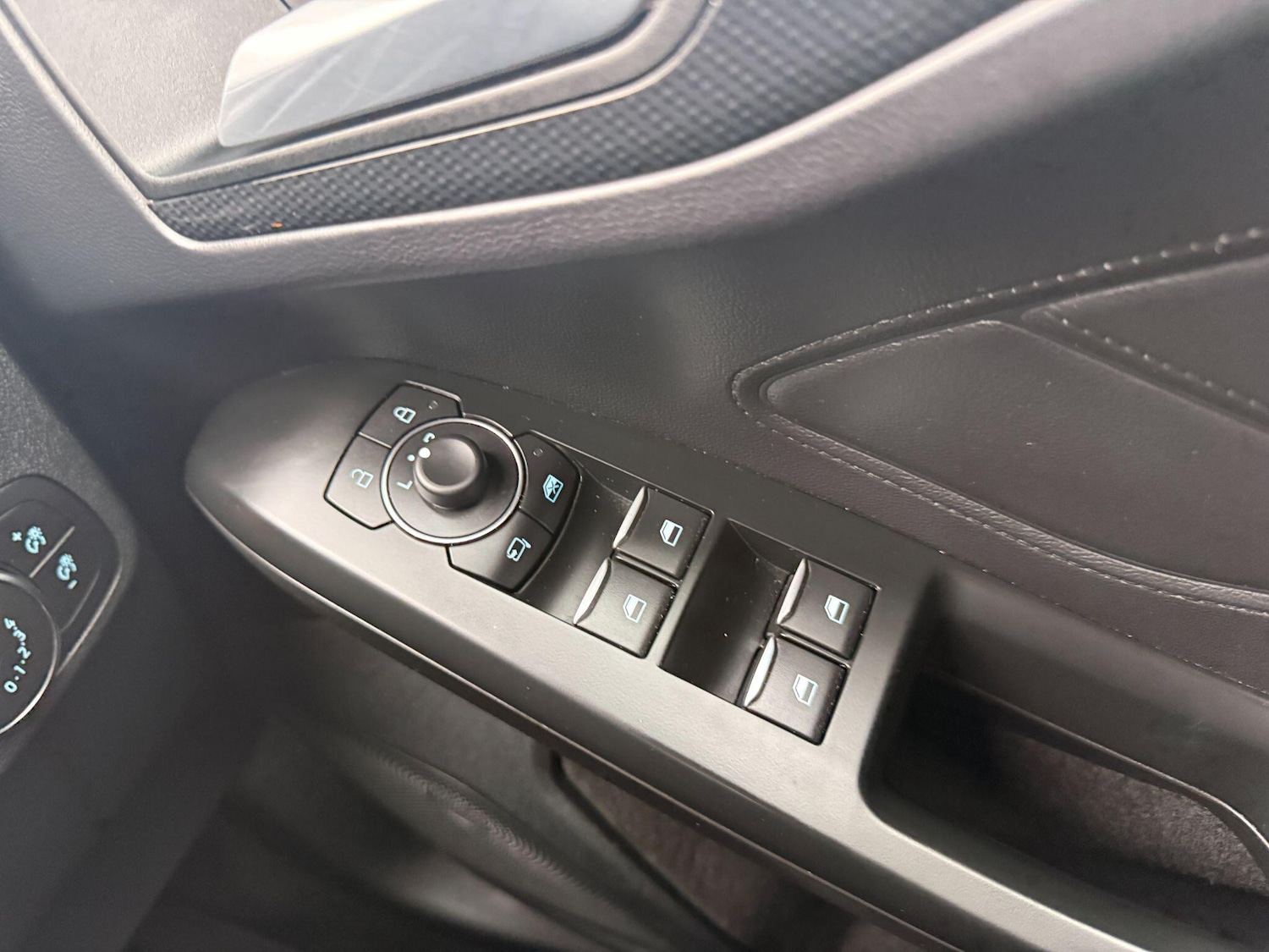 Used Ford Focus 2023 for sale - 76370423: Photo 24