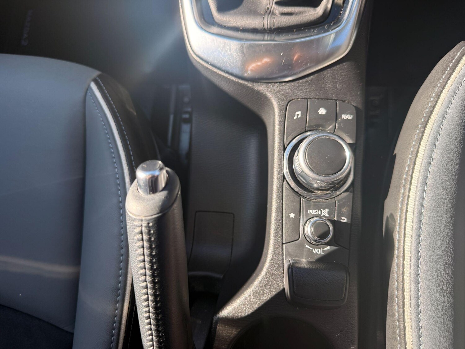 Used Mazda Mazda2 2022 for sale - 76122945: Photo 10