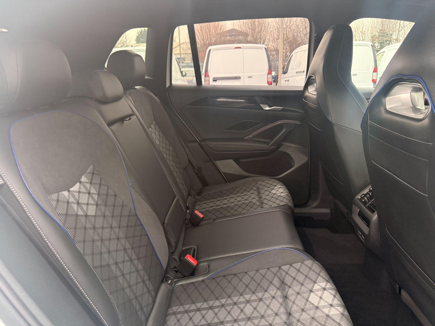 Used Volkswagen Tiguan 2025 for sale - 77255219: Photo 12