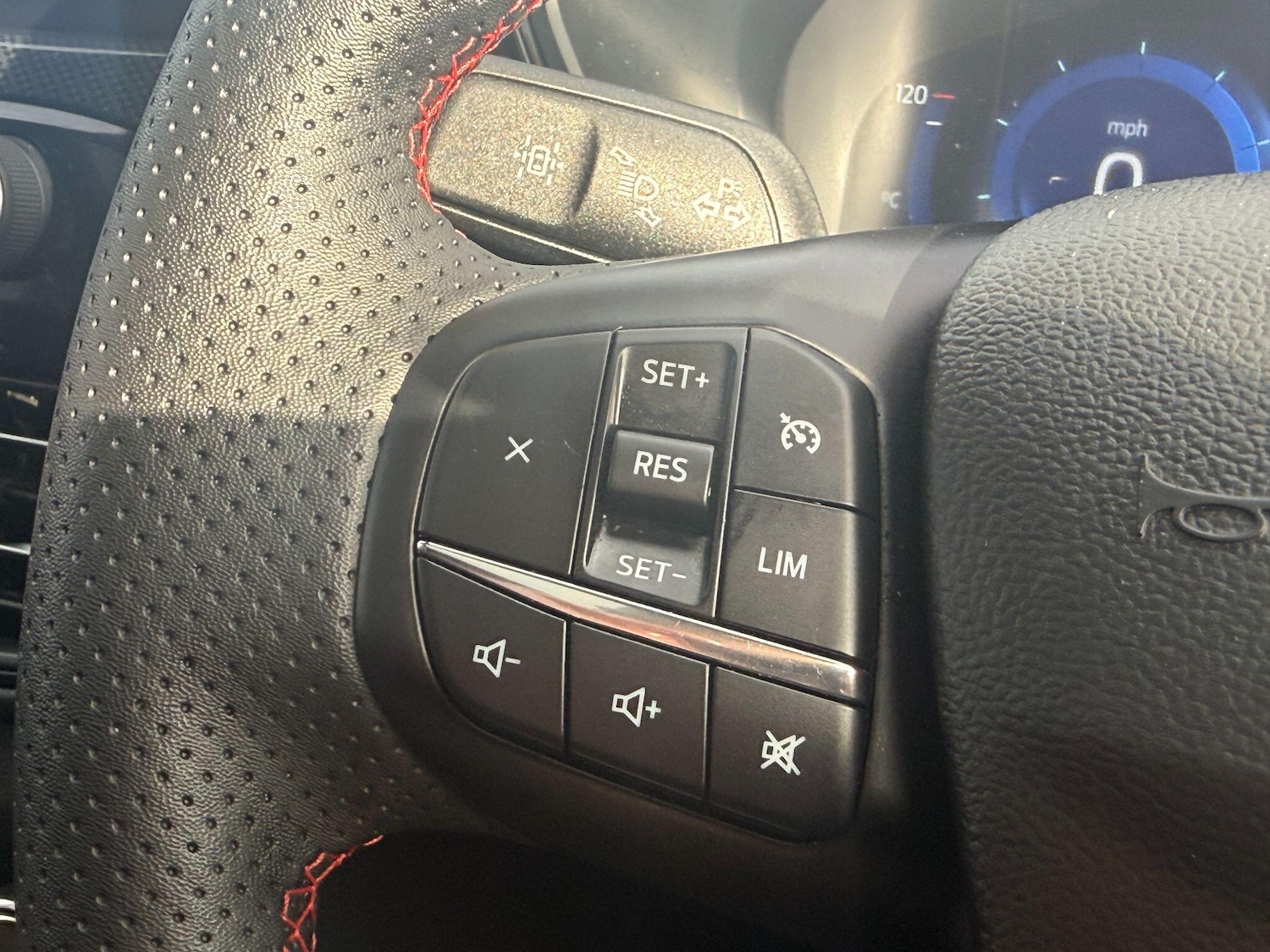 Used Ford Kuga 2023 for sale - 76498453: Photo 14