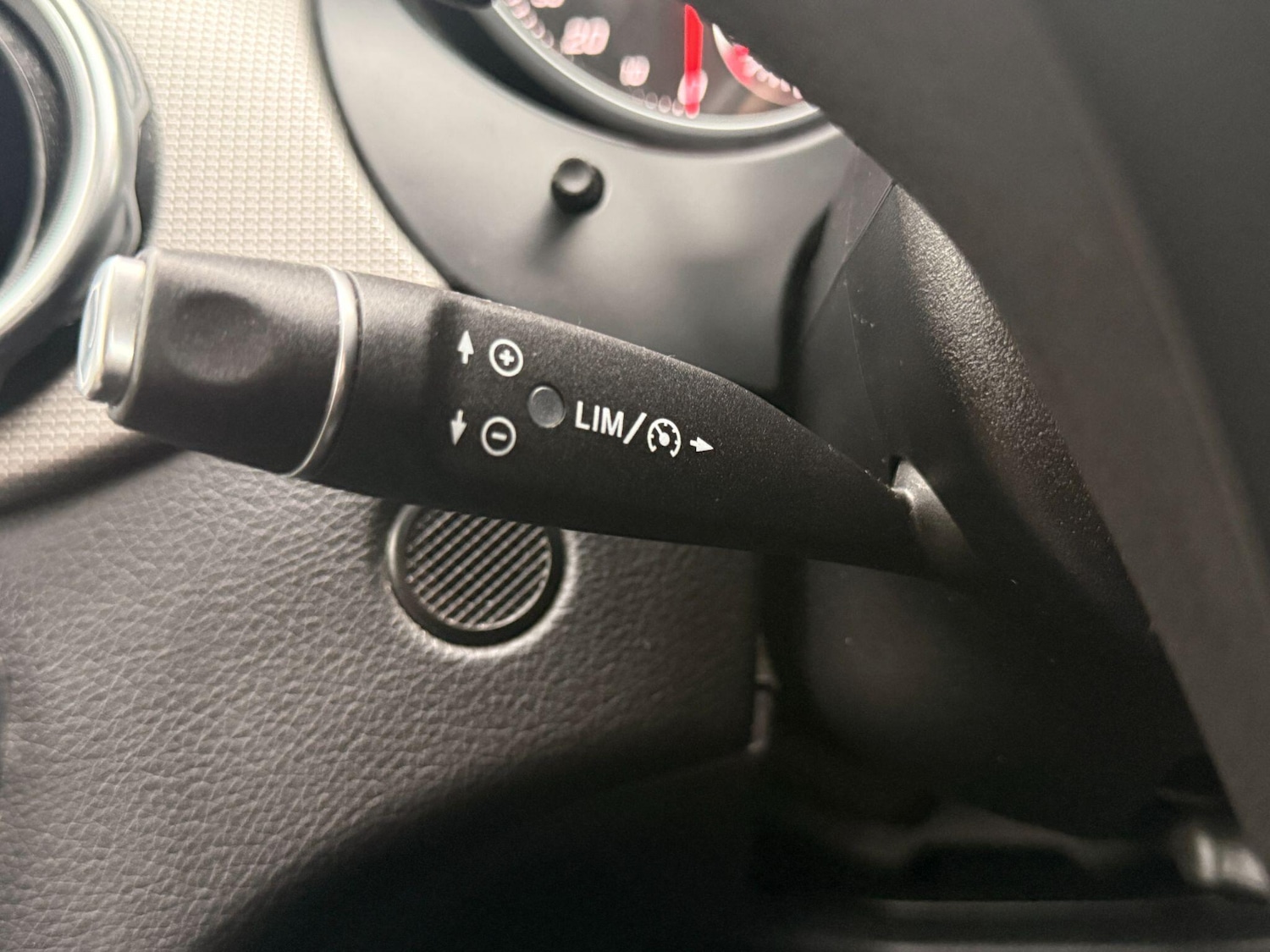 Used Mercedes-Benz GLA 2019 for sale - 76573038: Photo 11