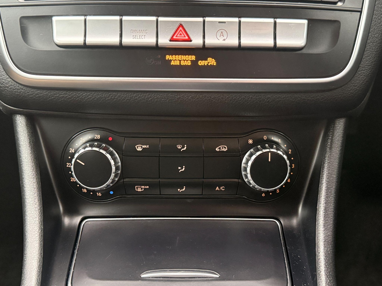 Used Mercedes-Benz GLA 2019 for sale - 76573038: Photo 16