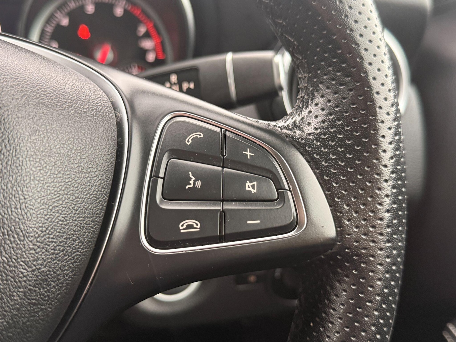 Used Mercedes-Benz GLA 2019 for sale - 76573038: Photo 18