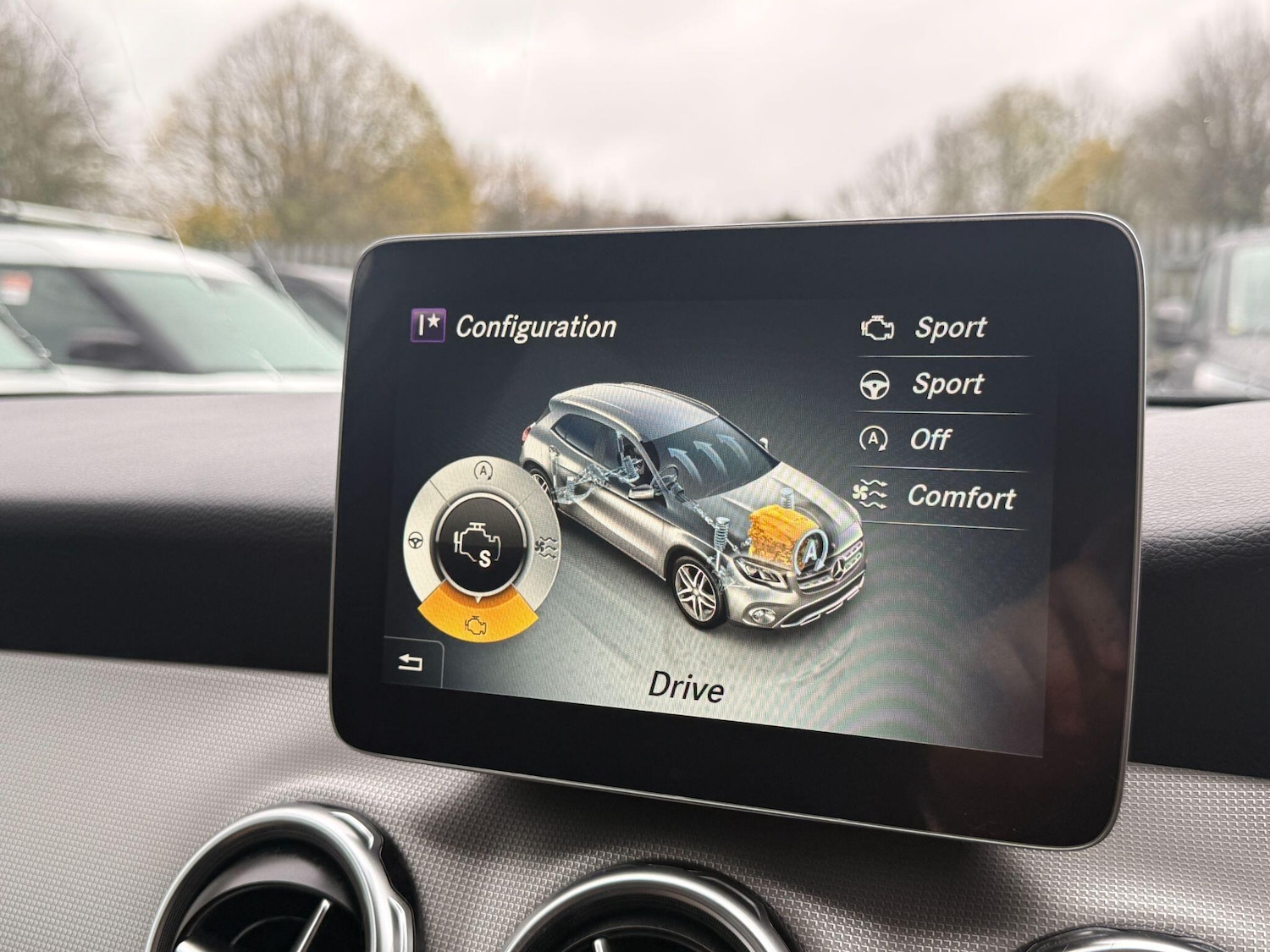 Used Mercedes-Benz GLA 2019 for sale - 76573038: Photo 23