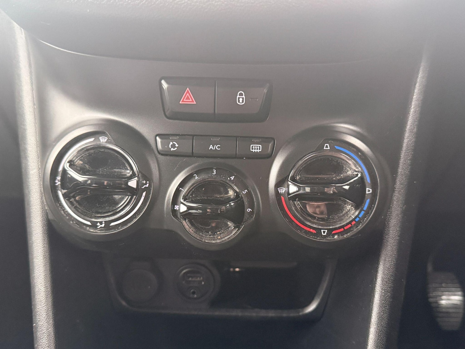 Used Peugeot 208 2015 for sale - 77315205: Photo 16