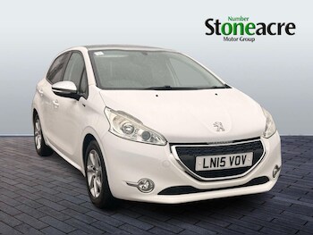 Used Peugeot 208 2015 for sale - 77315205: Photo