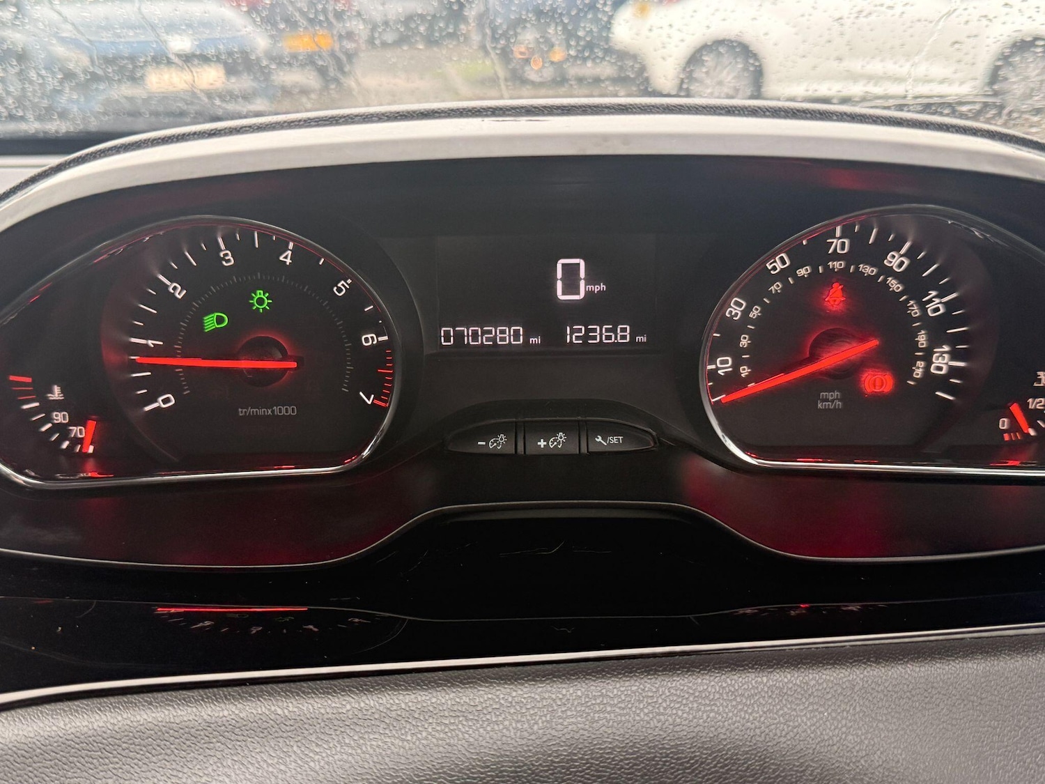 Used Peugeot 208 2015 for sale - 77315205: Photo 25