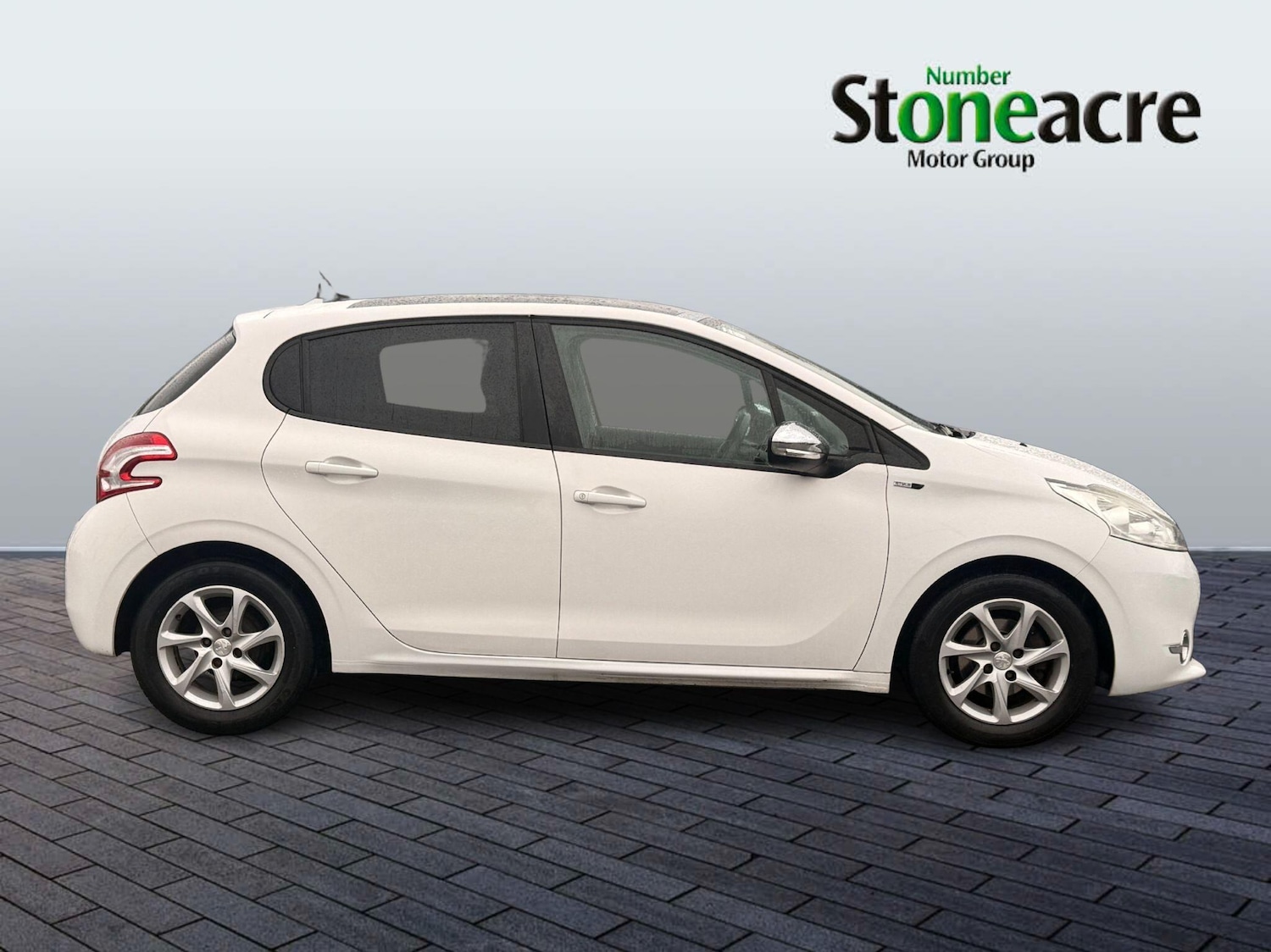 Used Peugeot 208 2015 for sale - 77315205: Photo 7