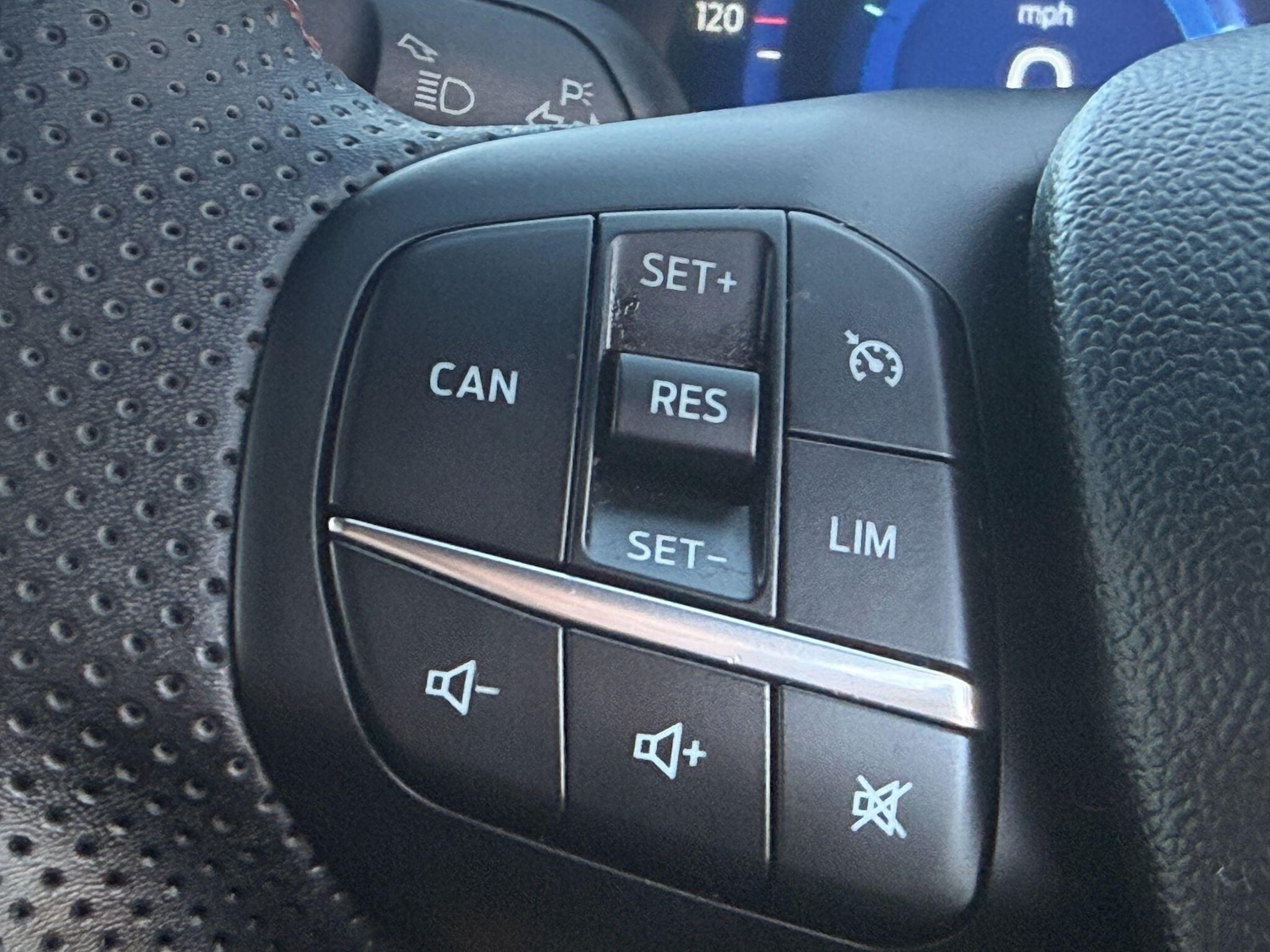 Used Ford Puma 2023 for sale - 76550429: Photo 18