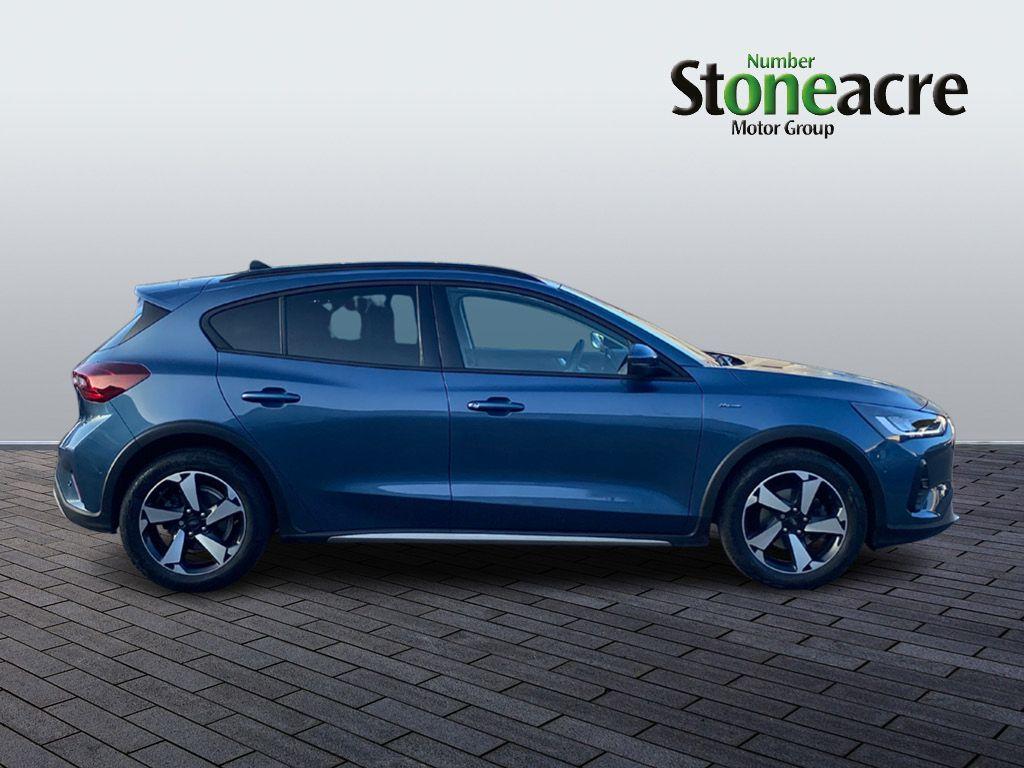 Used Ford Focus 2023 for sale - 77723310: Photo 2