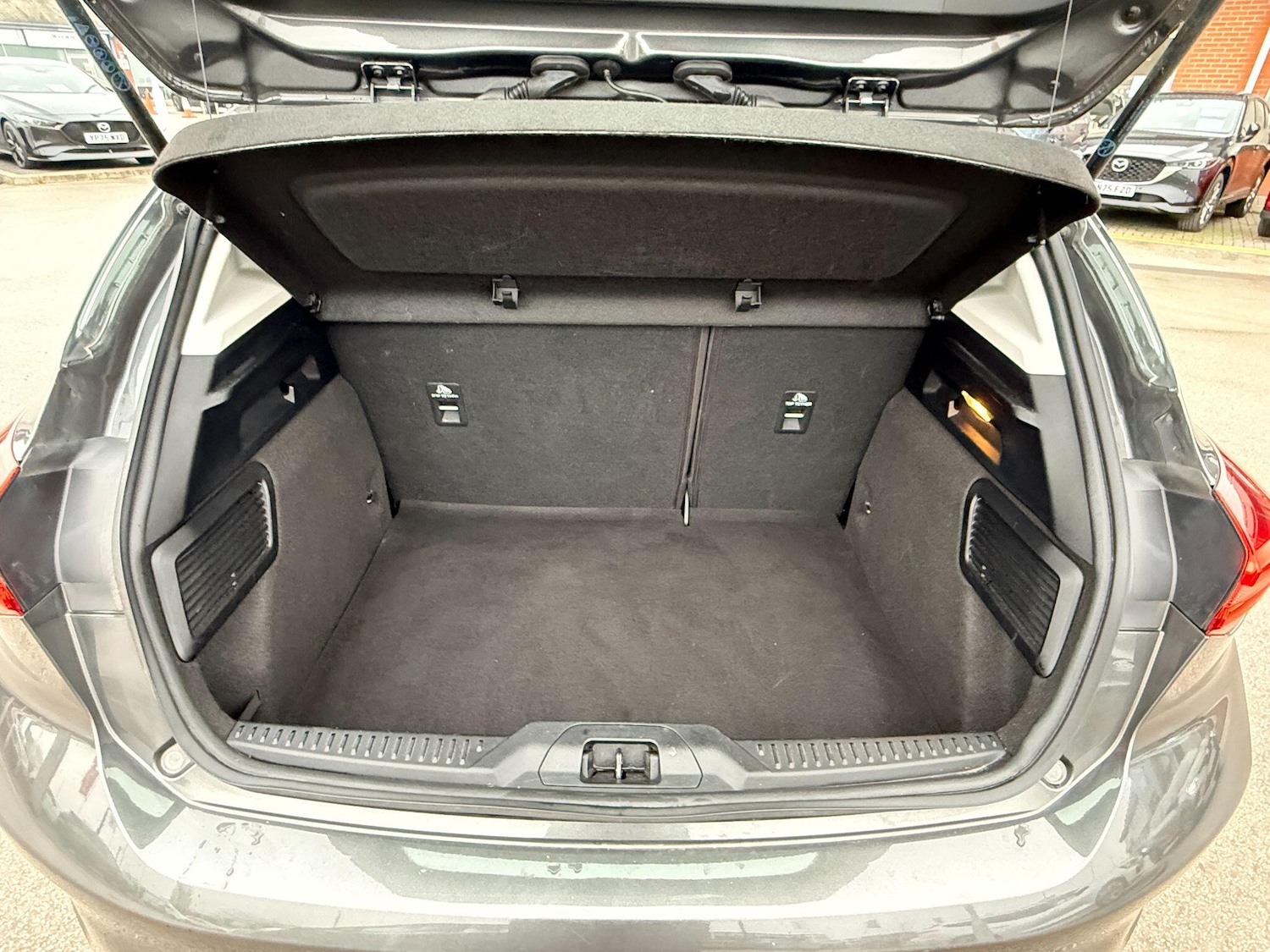 Used Ford Focus 2023 for sale - 78072630: Photo 11