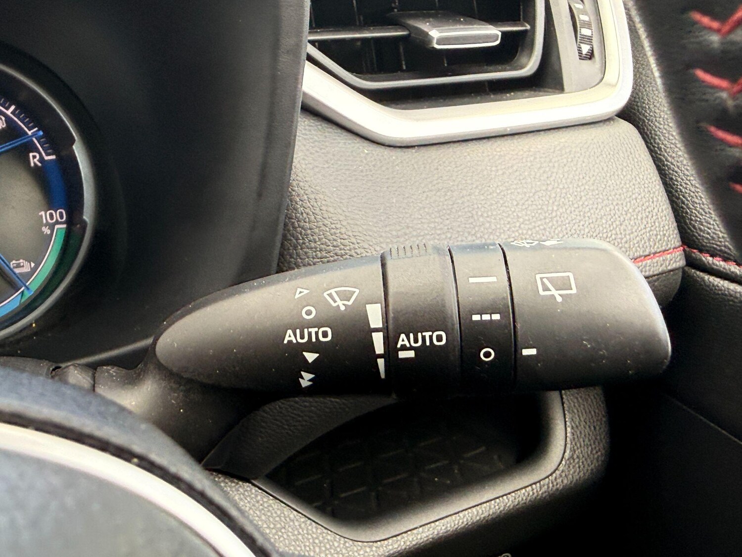 Used Toyota RAV4 2022 for sale - 76002317: Photo 13