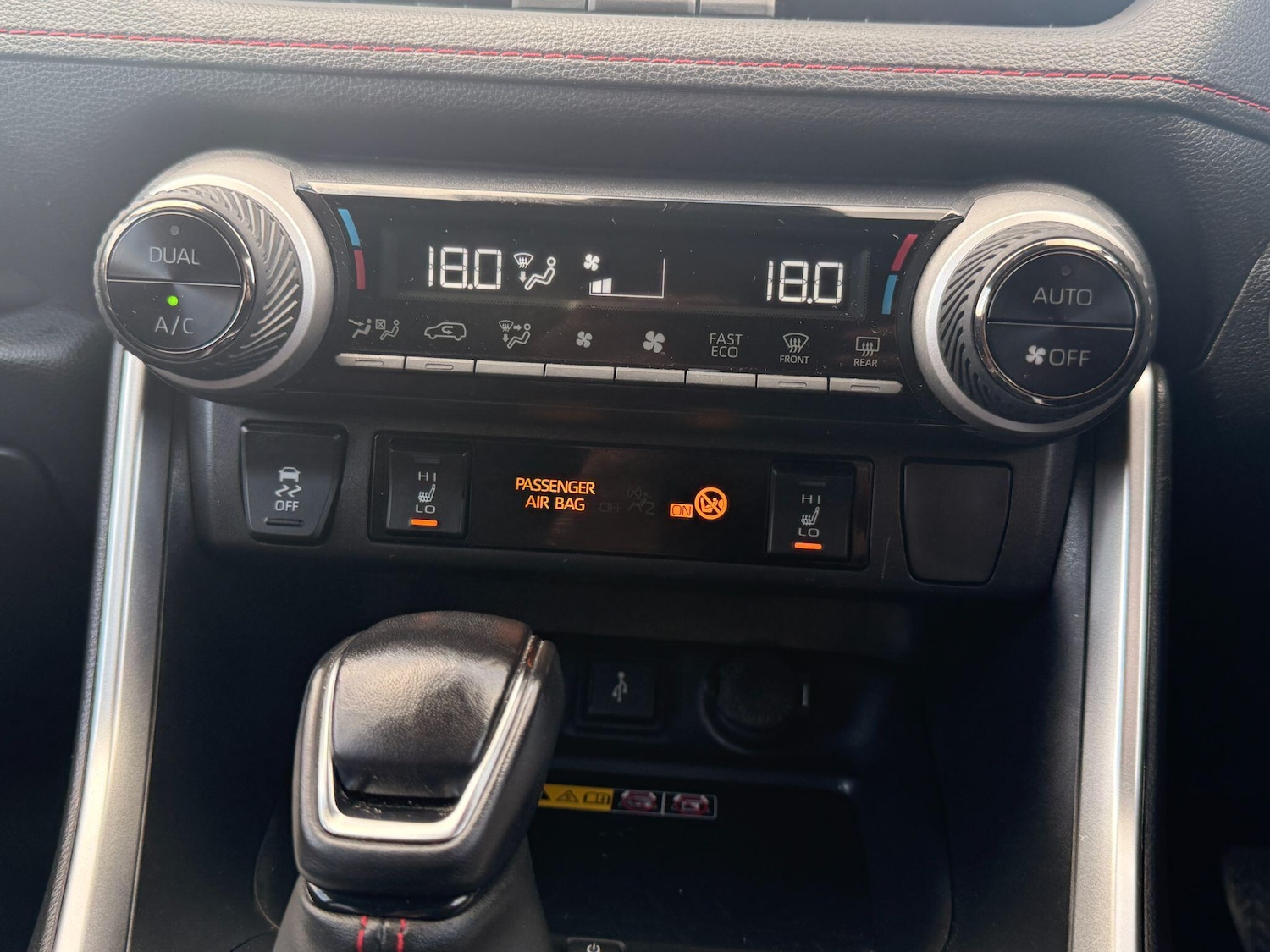 Used Toyota RAV4 2022 for sale - 76002317: Photo 9