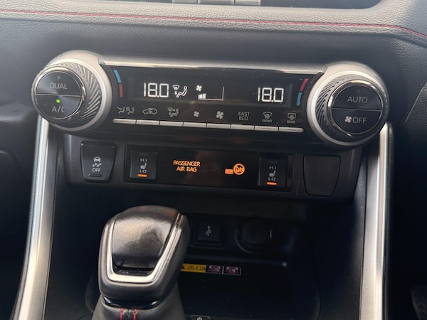 Used Toyota RAV4 2022 for sale - 76002317: Photo 9