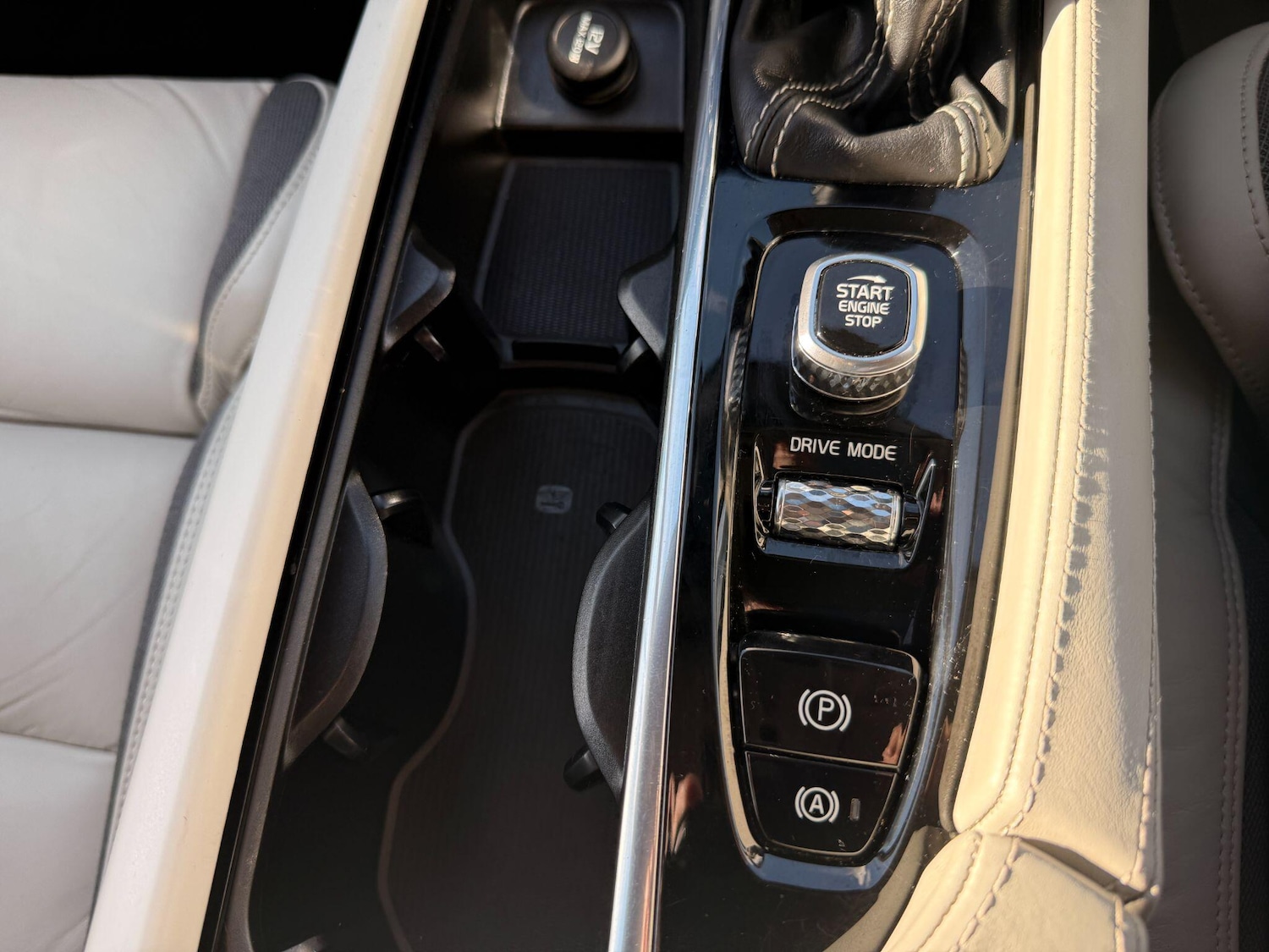 Used Volvo V90 2019 for sale - 76024803: Photo 10