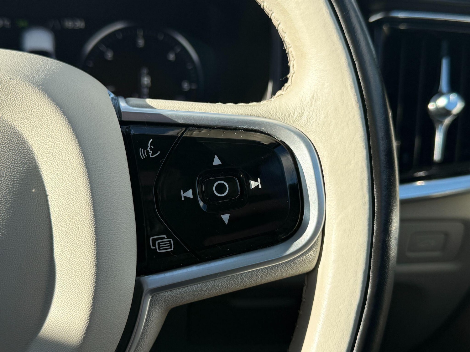 Used Volvo V90 2019 for sale - 76024803: Photo 11