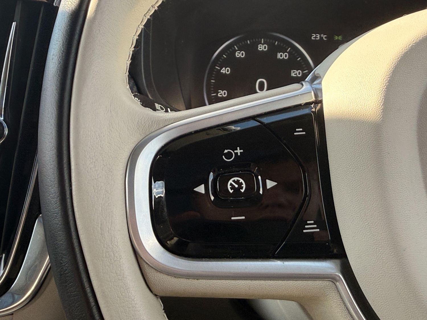Used Volvo V90 2019 for sale - 76024803: Photo 14