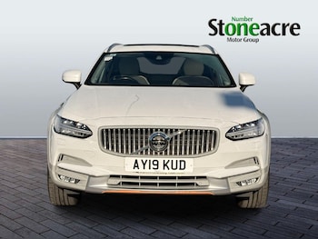 Used Volvo V90 2019 for sale - 76024803: Photo 2