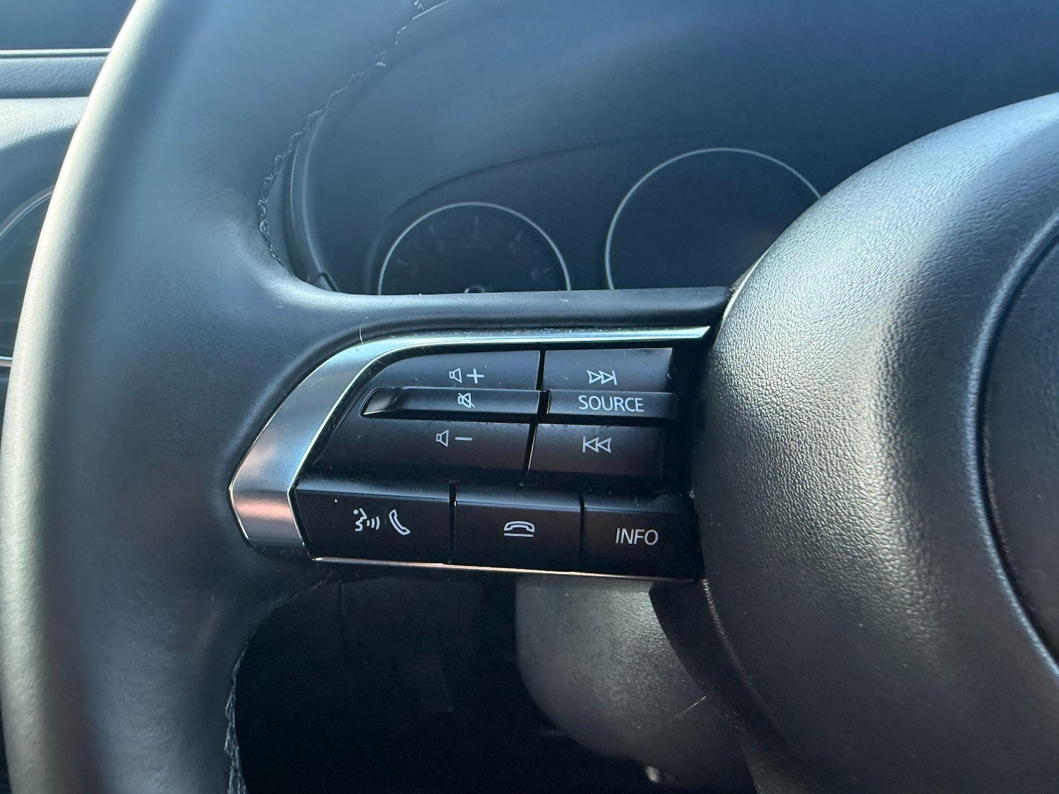 Used Mazda CX-30 2023 for sale - 76360539: Photo 10